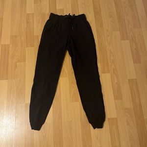 Black lulu lemon joggers